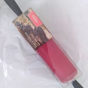 Trudeau silpin silicon rolling pin, NEW in box, baking kitchen tool, Large size